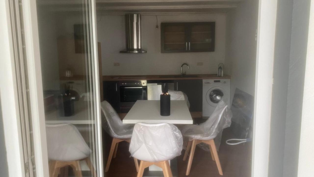 Oase Im Gruenen Hinterhof, Eg, Ruhe, Terrasse, Carport, Free Paytv, Kaffee&Tee, Fahrraeder Apartment Duisburg Ngoại thất bức ảnh