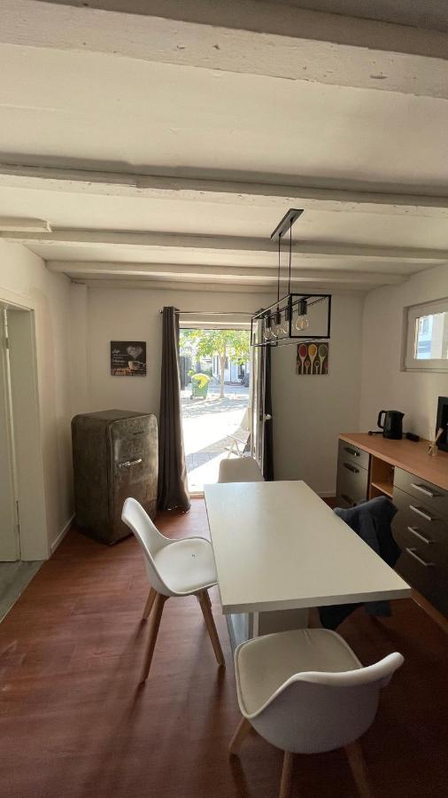 Oase Im Gruenen Hinterhof, Eg, Ruhe, Terrasse, Carport, Free Paytv, Kaffee&Tee, Fahrraeder Apartment Duisburg Ngoại thất bức ảnh