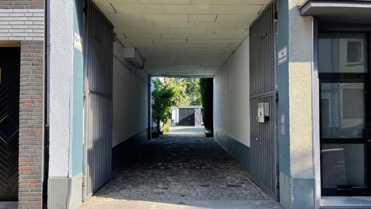 Oase Im Gruenen Hinterhof, Eg, Ruhe, Terrasse, Carport, Free Paytv, Kaffee&Tee, Fahrraeder Apartment Duisburg Ngoại thất bức ảnh
