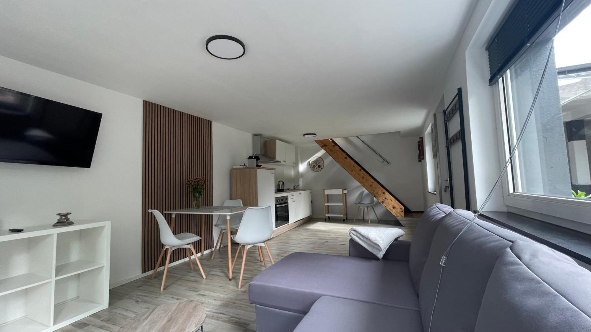 Oase Im Gruenen Hinterhof, Eg, Ruhe, Terrasse, Carport, Free Paytv, Kaffee&Tee, Fahrraeder Apartment Duisburg Ngoại thất bức ảnh
