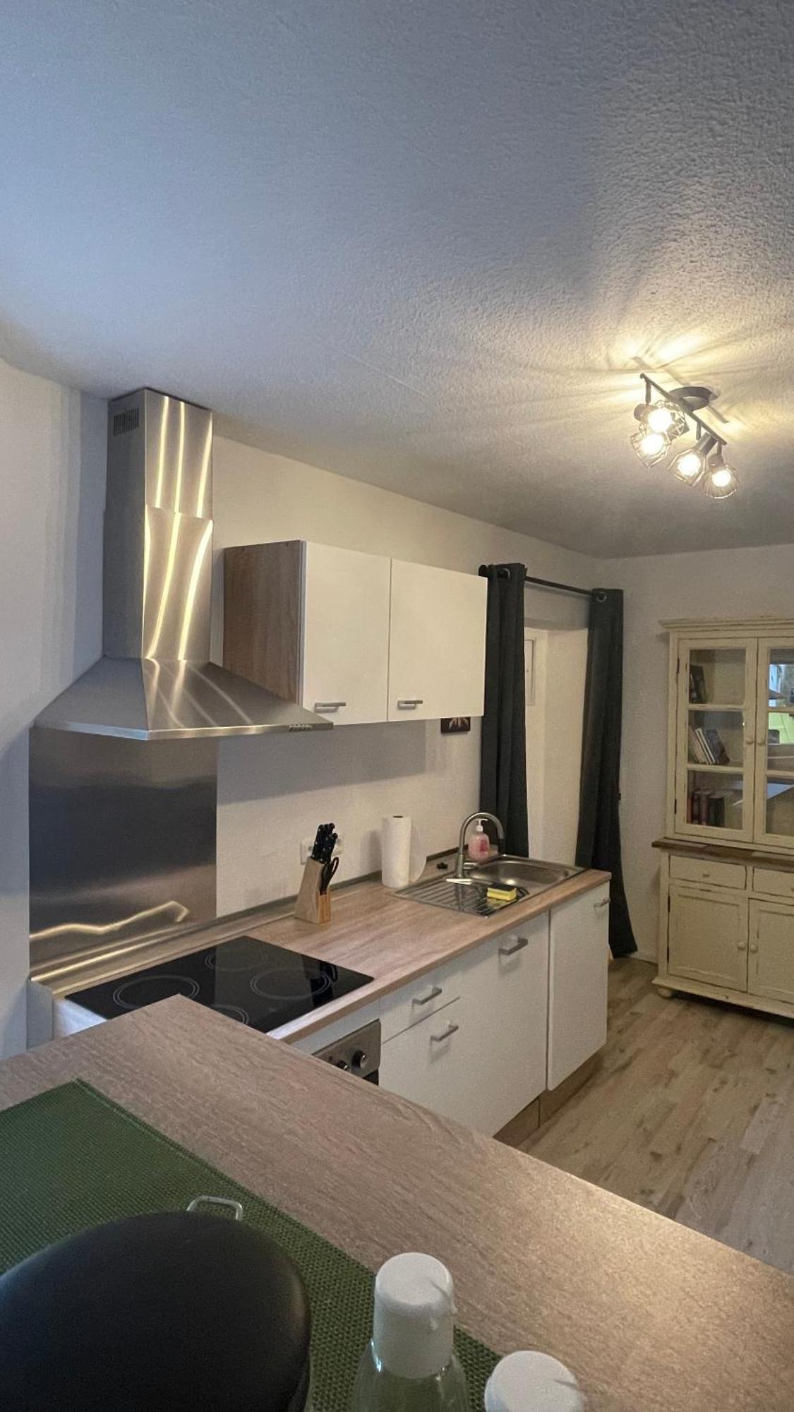 Oase Im Gruenen Hinterhof, Eg, Ruhe, Terrasse, Carport, Free Paytv, Kaffee&Tee, Fahrraeder Apartment Duisburg Ngoại thất bức ảnh